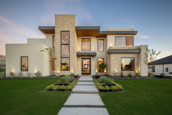 316 Longview Place, Heath, TX 75032