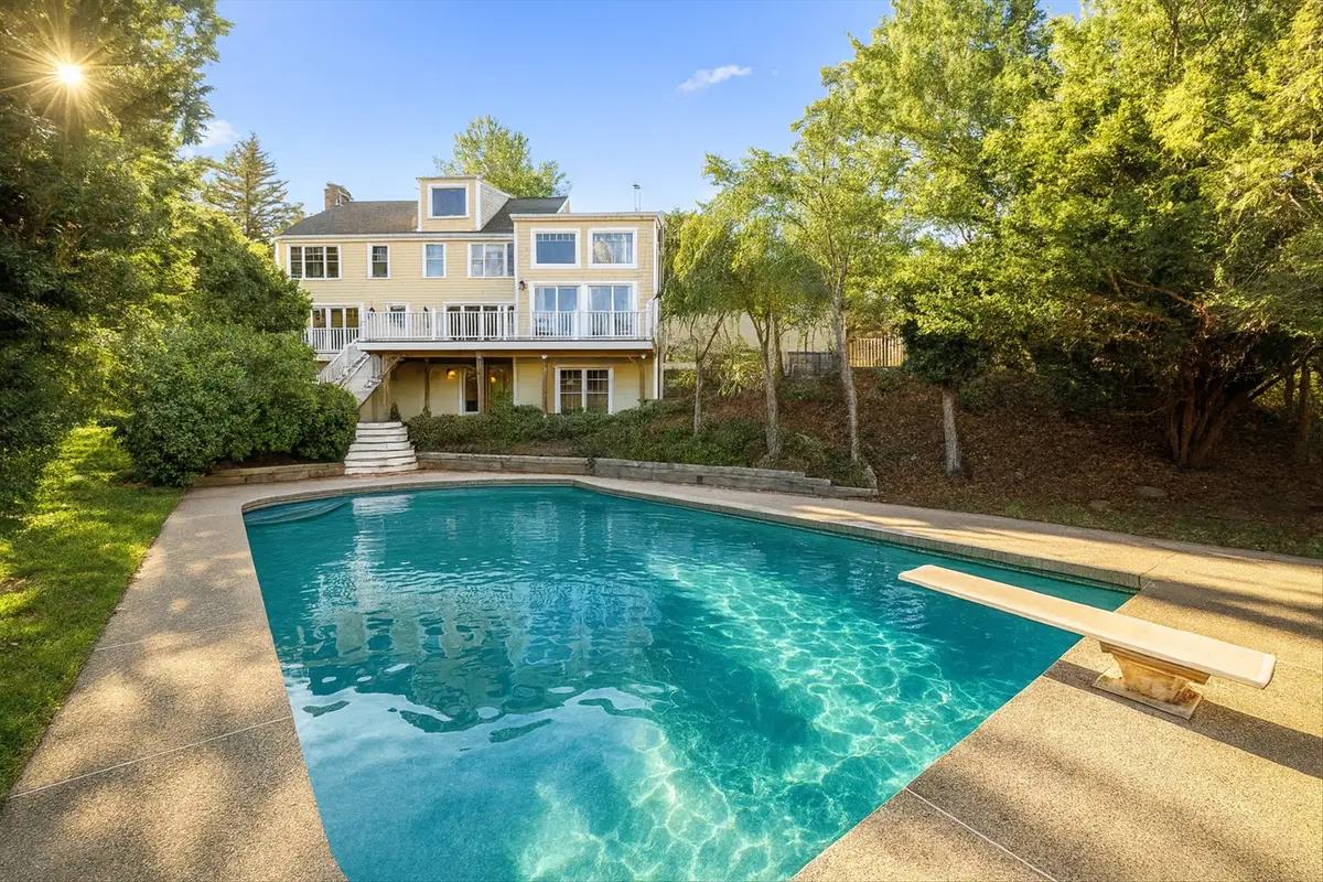 65 Myles View Dr, Duxbury, MA 02332 - Image #1
