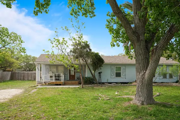 222 S 12th Street, Aransas Pass, TX 78336