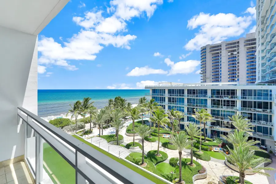 6801 S Collins Ave #611, Miami Beach, FL 33141 - #2