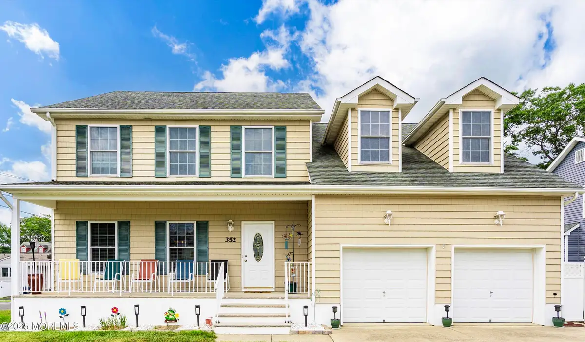 352 Halliard Ave, Beachwood, NJ 08722 - Image #1