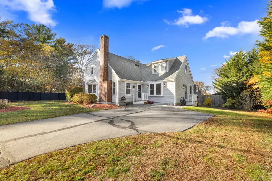 266 Algonquin Ave, Mashpee, MA 02649 - #2