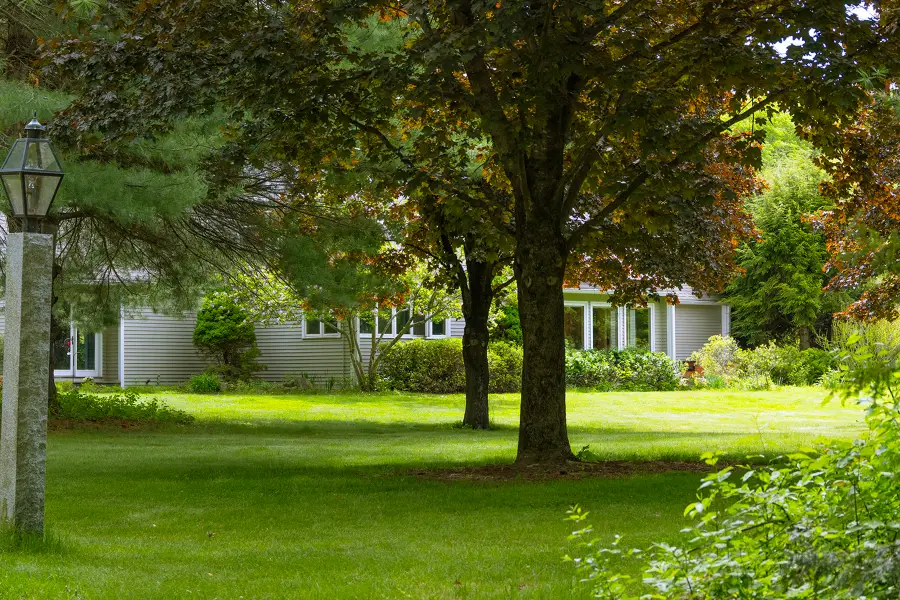 860 Briar hill Road, Hopkinton, NH 03229 - #2