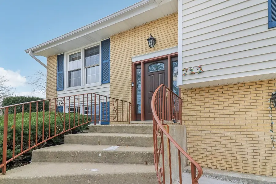 712 Dante Court, Schaumburg, IL 60193 - #2