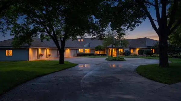 1116 W Goldthread Cir, Sioux Falls, SD 57108
