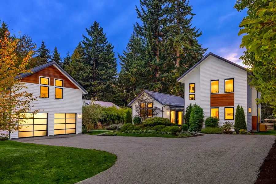 10959 Falk Road Ne, Bainbridge Island, WA 98110 - Image #2