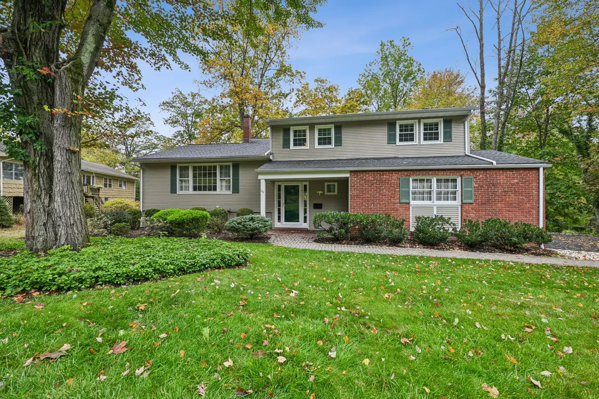 106 Stoneridge Rd, New Providence, NJ 07974 - Image #1