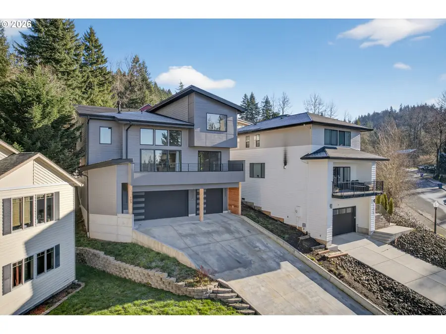 133 Cedar Falls Drive, Kelso, WA 98626 - Image #2