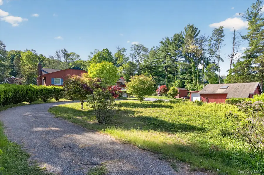 660 Washington Avenue, Plainview, NY 11803 - #3
