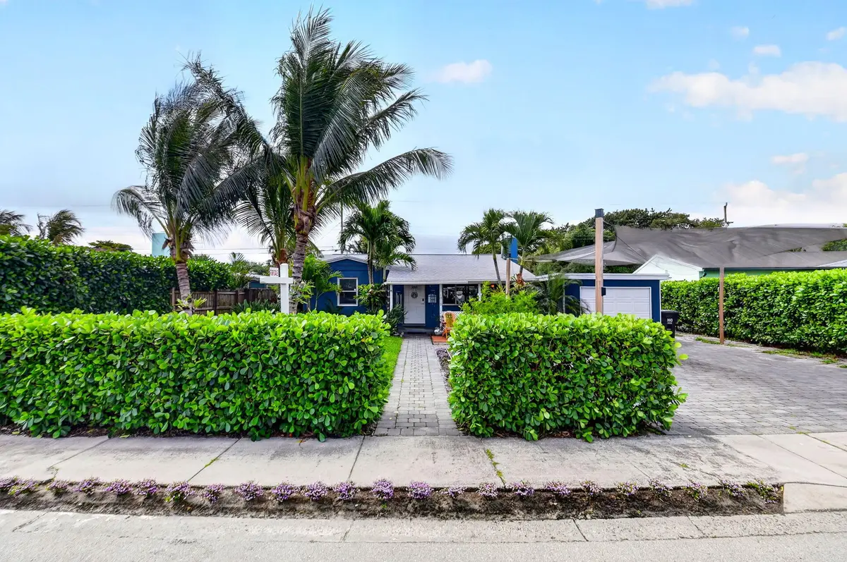 1010 Churchill Circle S, West Palm Beach, FL 33405 - #1