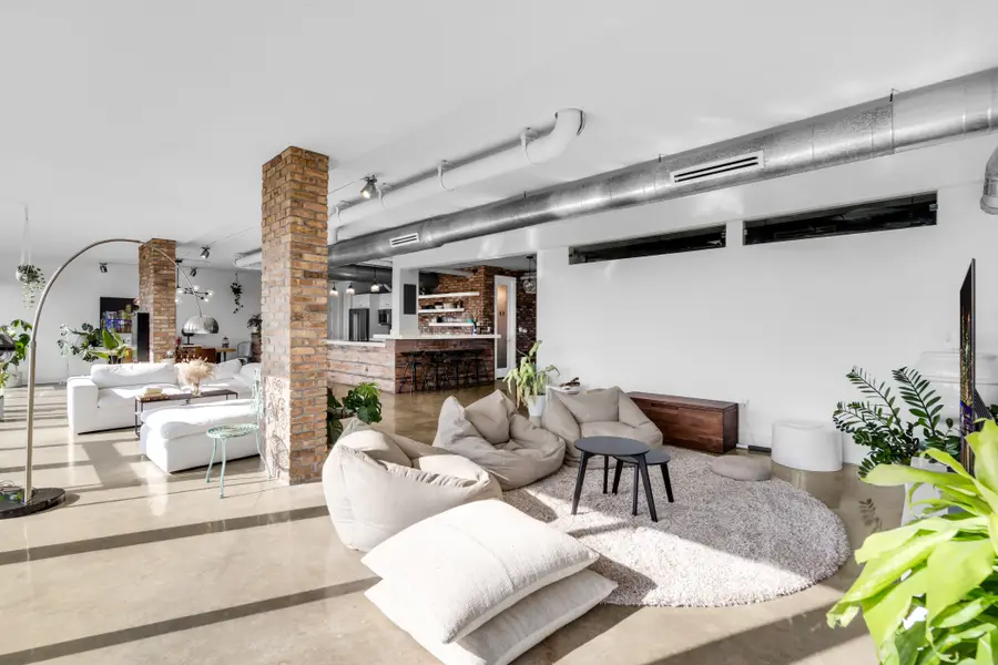 300 Collins Ave #PH2, Miami Beach, FL 33139 - Image #2