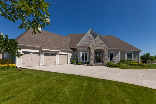N33W29424 Millridge ROAD, Pewaukee, WI 53072