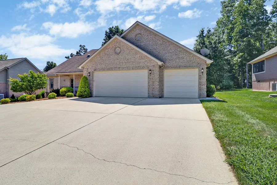 207 Forest Hill Drive, Crossville, TN 38558 - #2