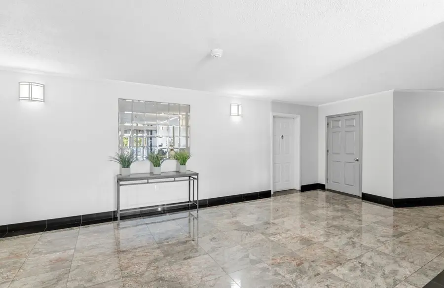 151 Coolidge Avenue #413, Watertown, MA 02472 - #3