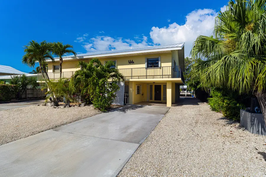 391 10th Street, Key Colony Beach, FL 33051 - #2