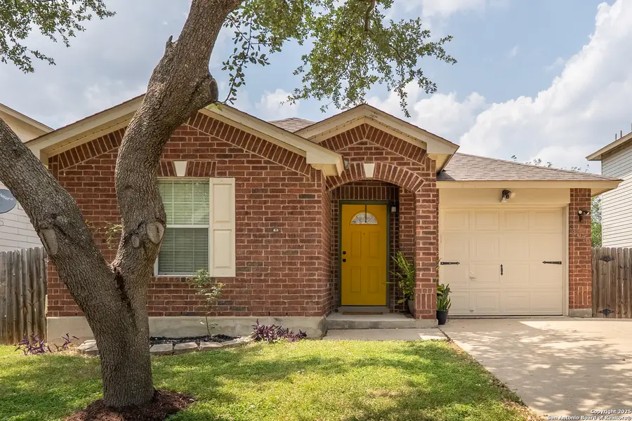 3972 Trinity Trl, New Braunfels, TX 78132 - Image #2