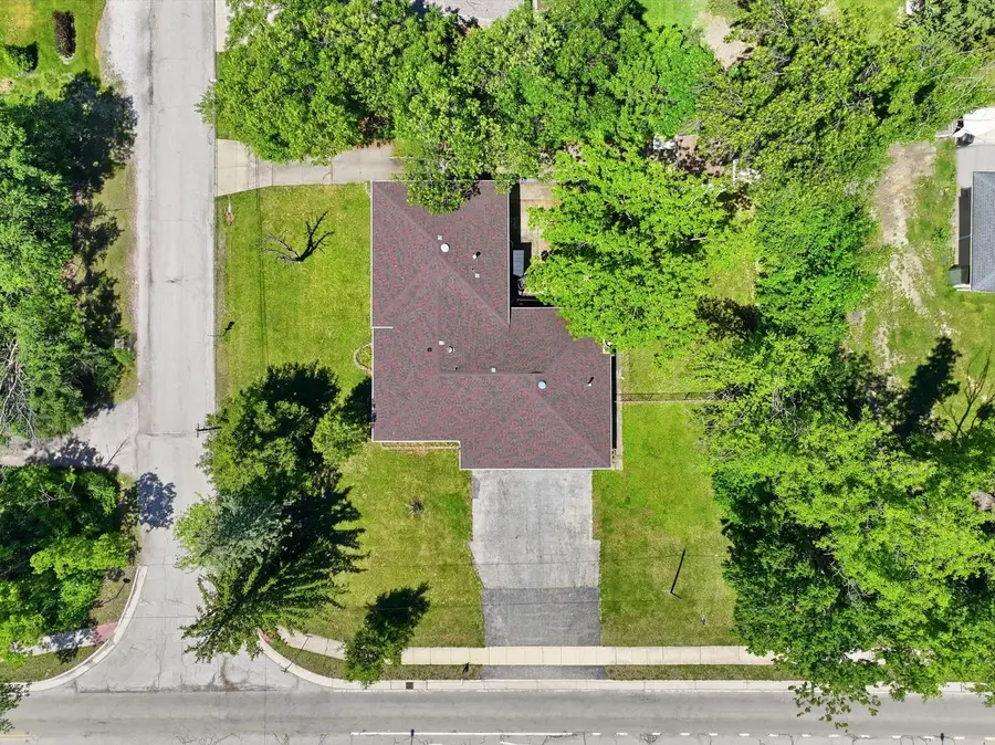 8800 W 104th Street, Palos Hills, IL 60465 - #3