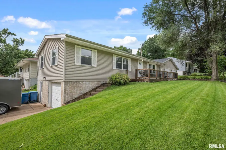 500 May Street, Le Claire, IA 52753 - Image #3