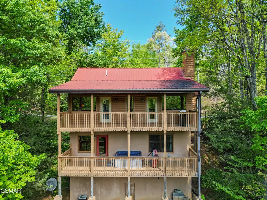 439 Ridgeline Way, Gatlinburg, TN 37738 - #2
