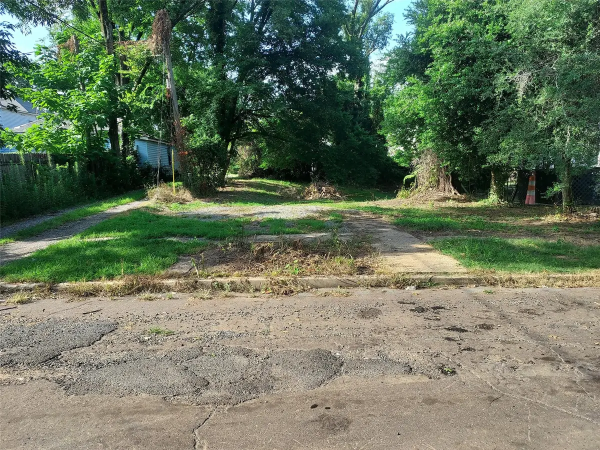 553 Dalzell Street, Shreveport, LA 71104 - #1
