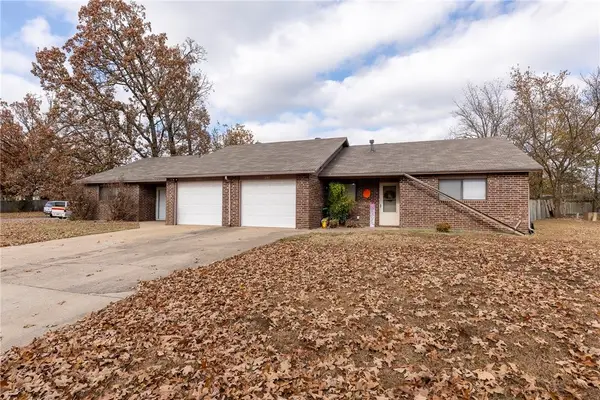 3507 W Beechwood Drive, Rogers, AR 72756