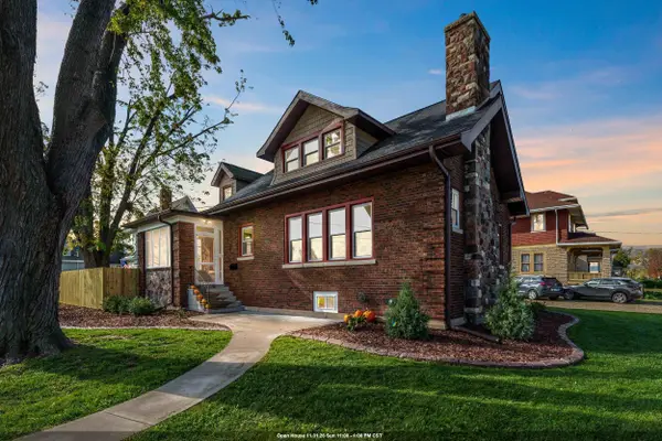 305 CLEVELAND STREET, Menasha, WI 54952