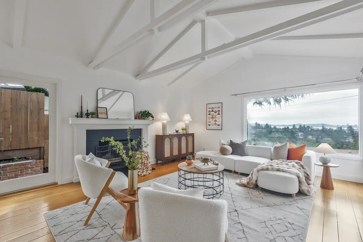 24 Cabrillo Pl, Oakland, CA 94611 - #1