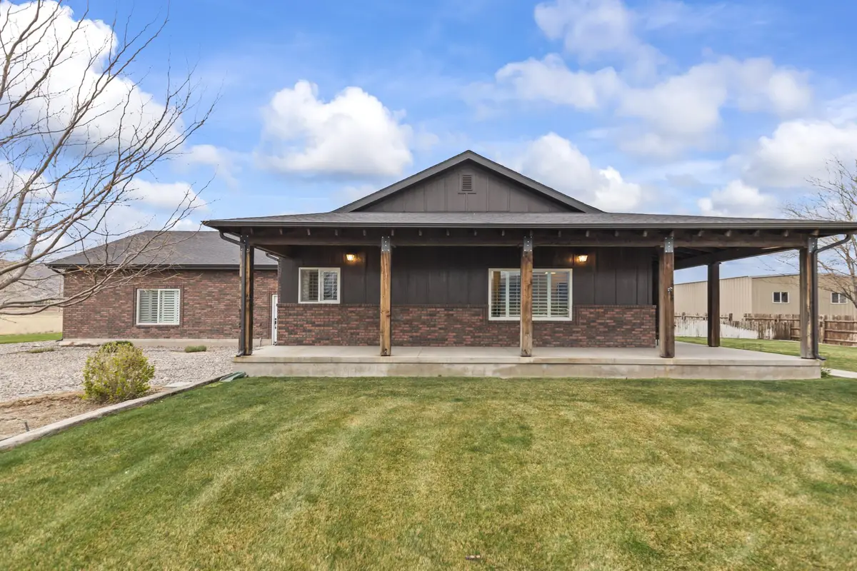 1165 E Austin Dr, Elsinore, UT 84724 - #1