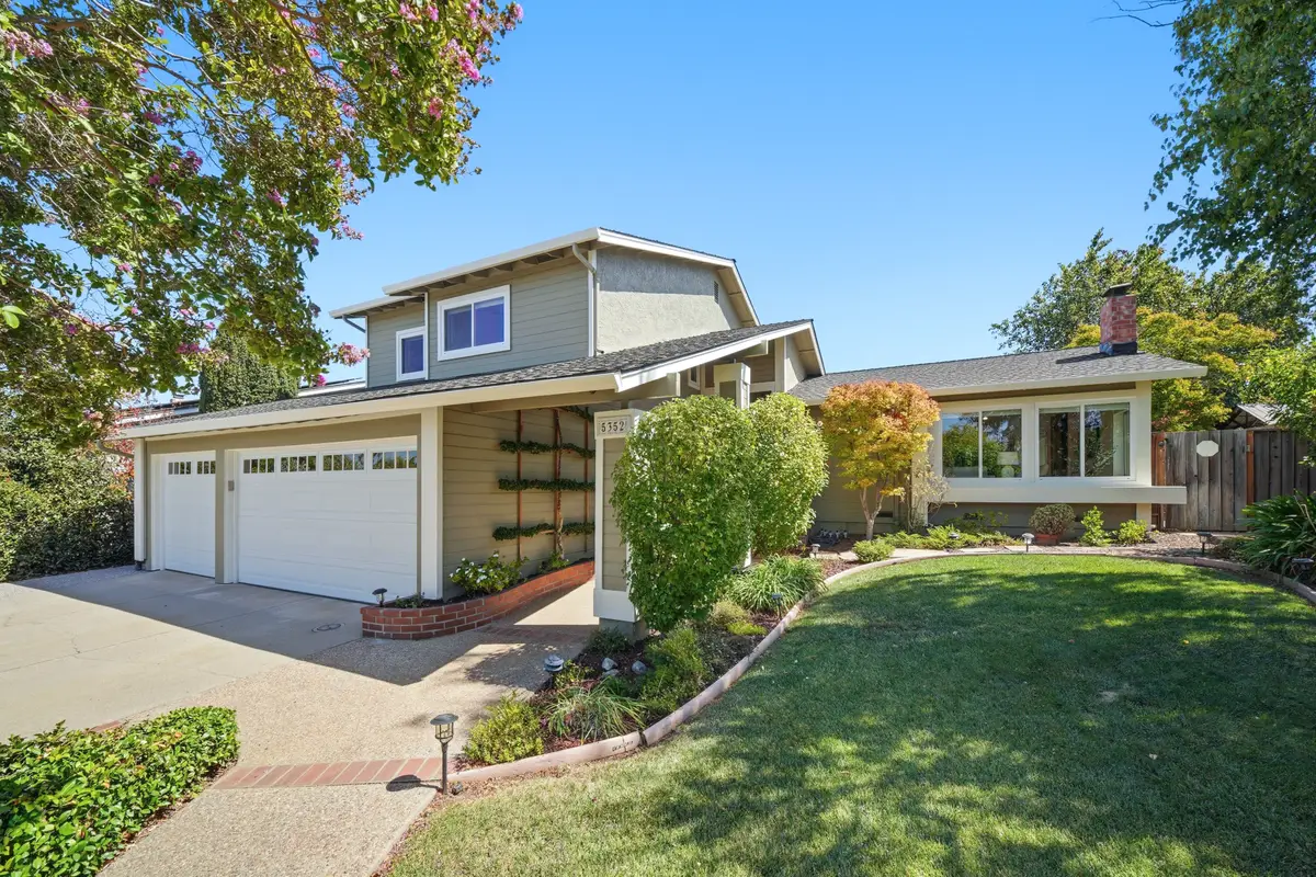 5352 Hounds, San Jose, CA 95135 - #1