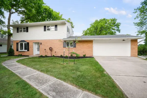 1504 W Decorah Rd, West Bend, WI 53095
