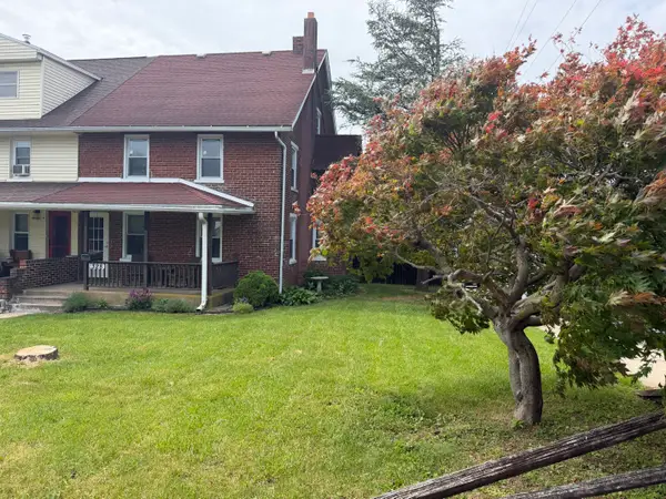 328 Franklin St, SHOEMAKERSVILLE, PA 19555