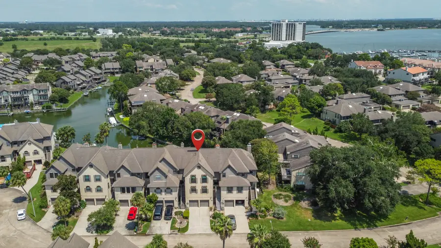 2729 Lighthouse Drive, Houston, TX 77058 - Image #2