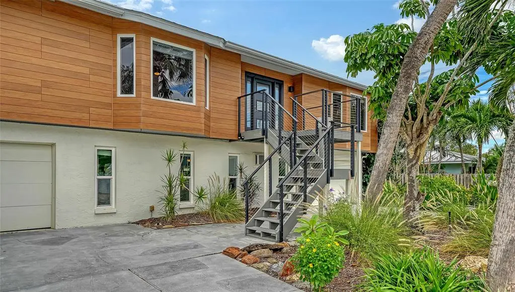 521 Cummings Street, Sarasota, FL 34242 - #1