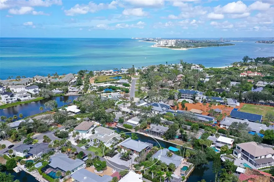 521 Cummings Street, Sarasota, FL 34242 - #3