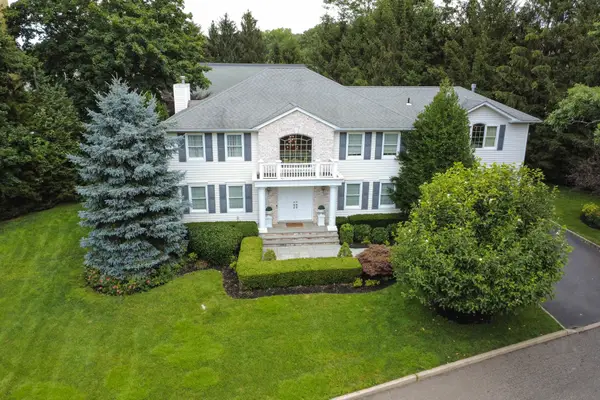 2 Gail Terrace, Glen Cove, NY 11542