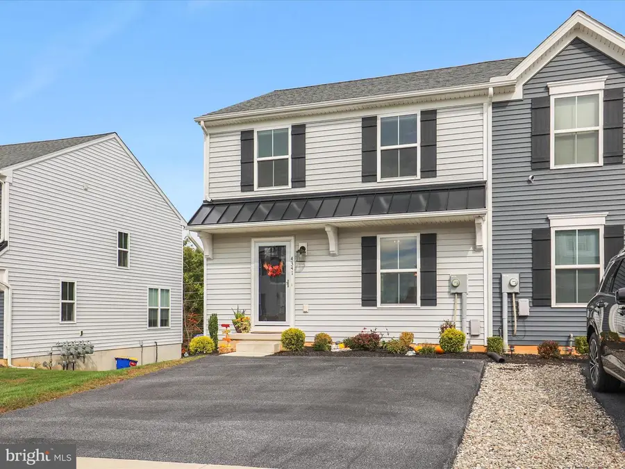 4341 Forbes Dr, Stewartstown, PA 17363 - Image #2