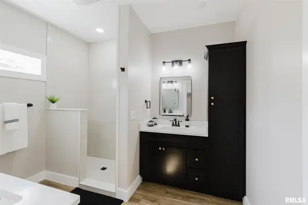 704 Jonathan Lane, Carterville, IL 62918