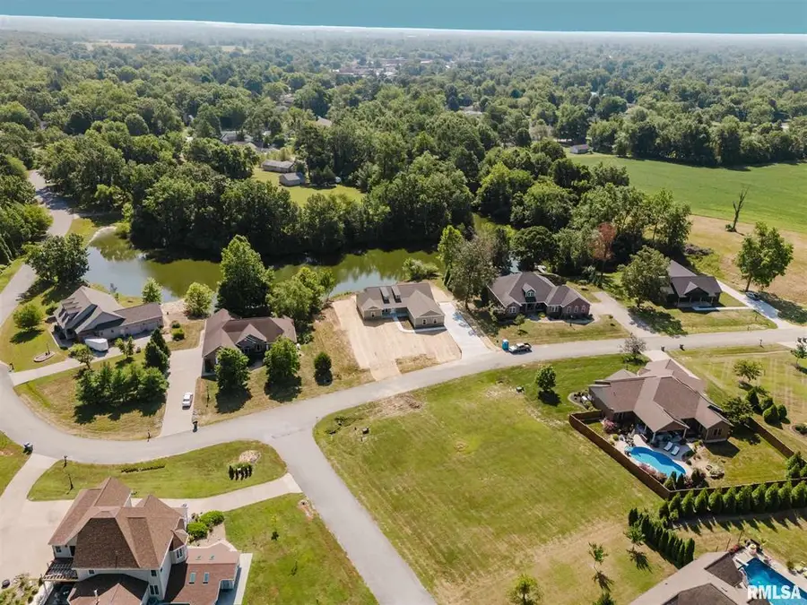 704 Jonathan Lane, Carterville, IL 62918 - #3