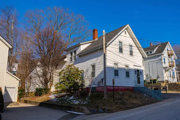 20 Baldwin Street, Laconia, NH 03246
