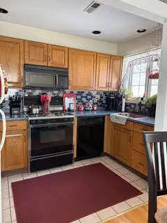 1 East Court #1, Derby, CT 06418