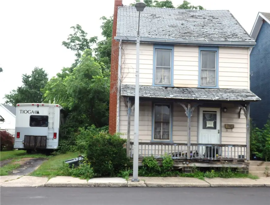 21 S 9th St, Quakertown, PA 18951 - #2