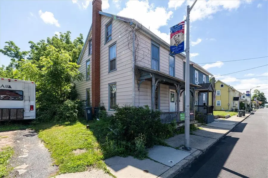 21 S 9th St, Quakertown, PA 18951 - #3