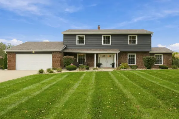 1624 E Lake Dr. W, Elkhart, IN 46514