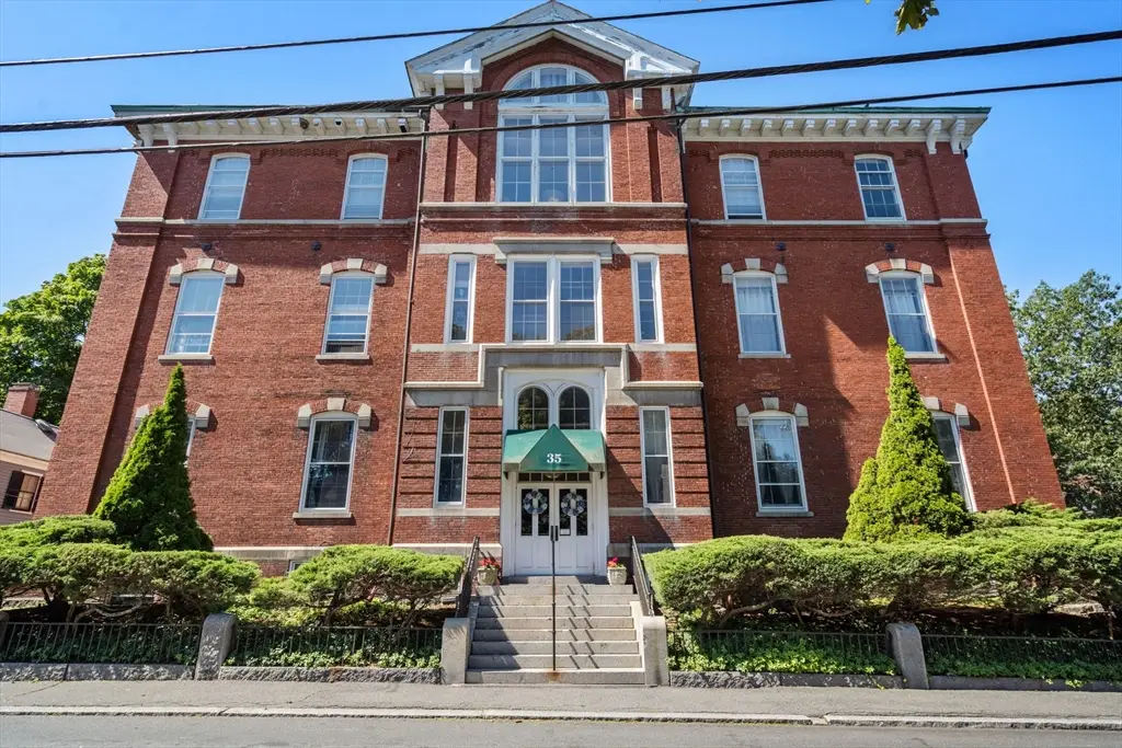 35 Flint #106, Salem, MA 01970 - Image #1