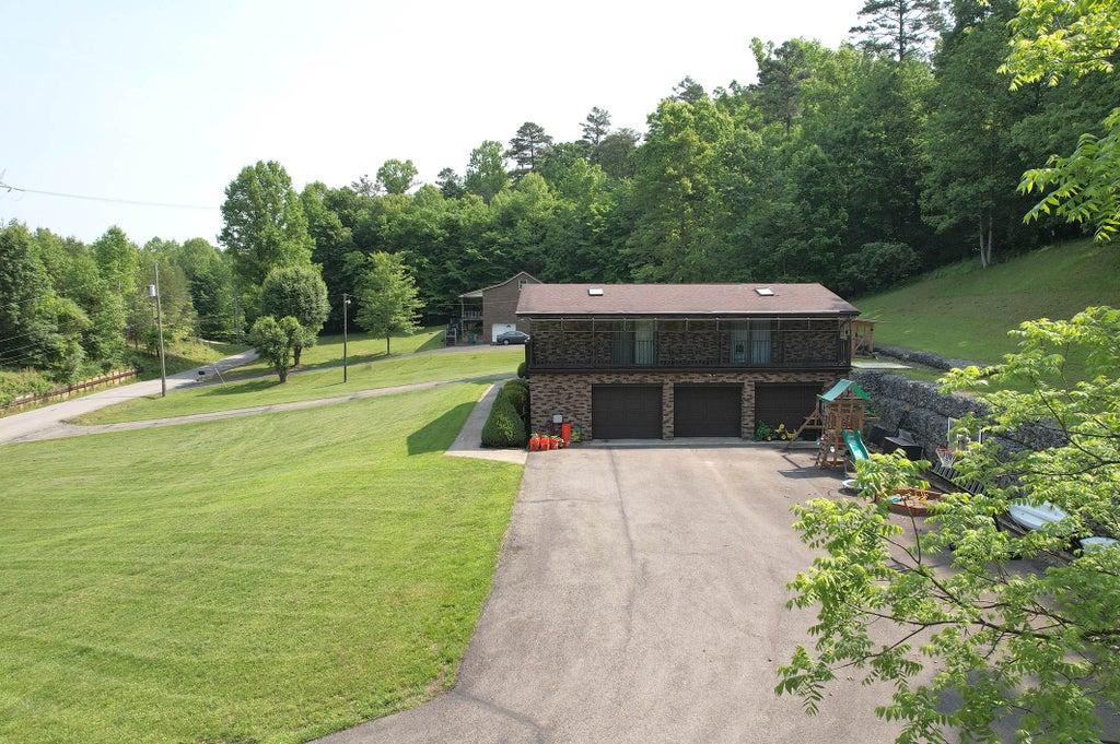 Beacon Hills Homes For Sale - Winfield, WV Real Estate