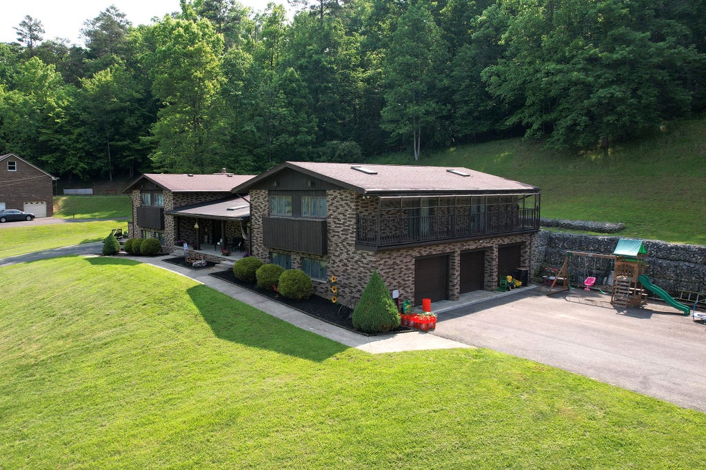 Beacon Hills Homes For Sale - Winfield, WV Real Estate