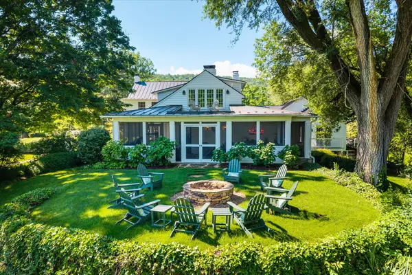 7449 Richardson Gorge Rd, Hot Springs, VA 24445
