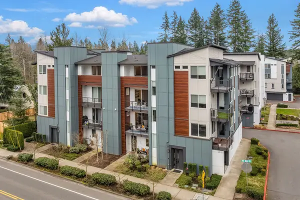 23121 NE 8th Street #A4, Sammamish, WA 98074