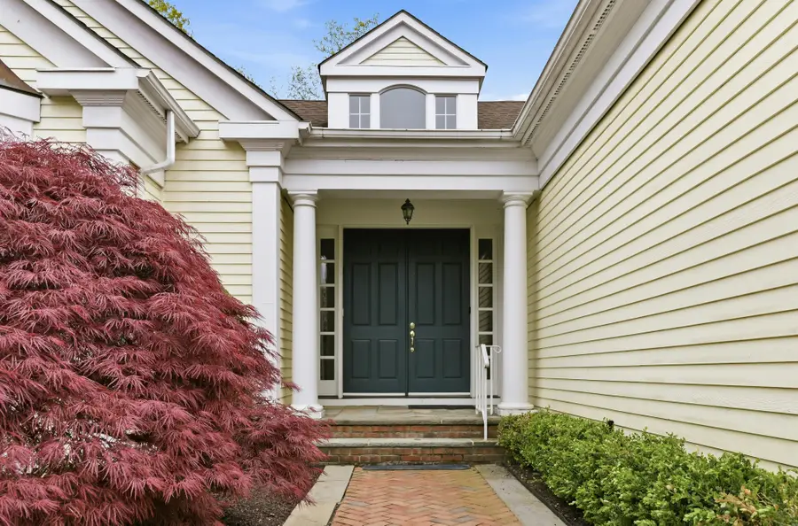 41 Evergreen Circle, Manhasset, NY 11030 - #3