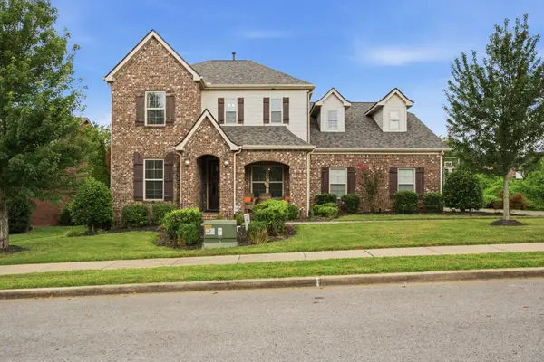 1308 Reynard Dr, Gallatin, TN 37066